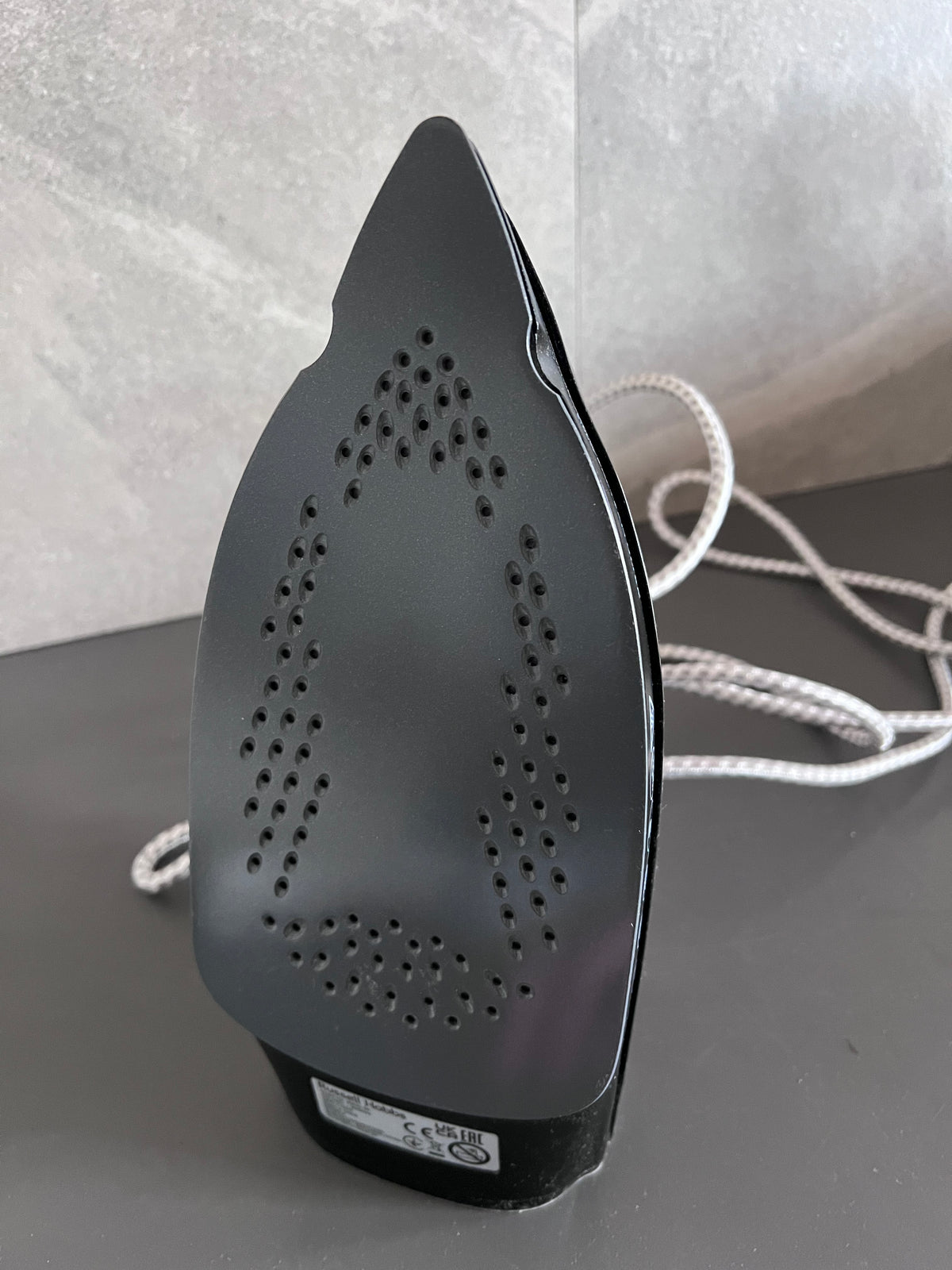 Russell Hobbs Bügeleisen – 1000 W, Schwarz, Modell 26380-56